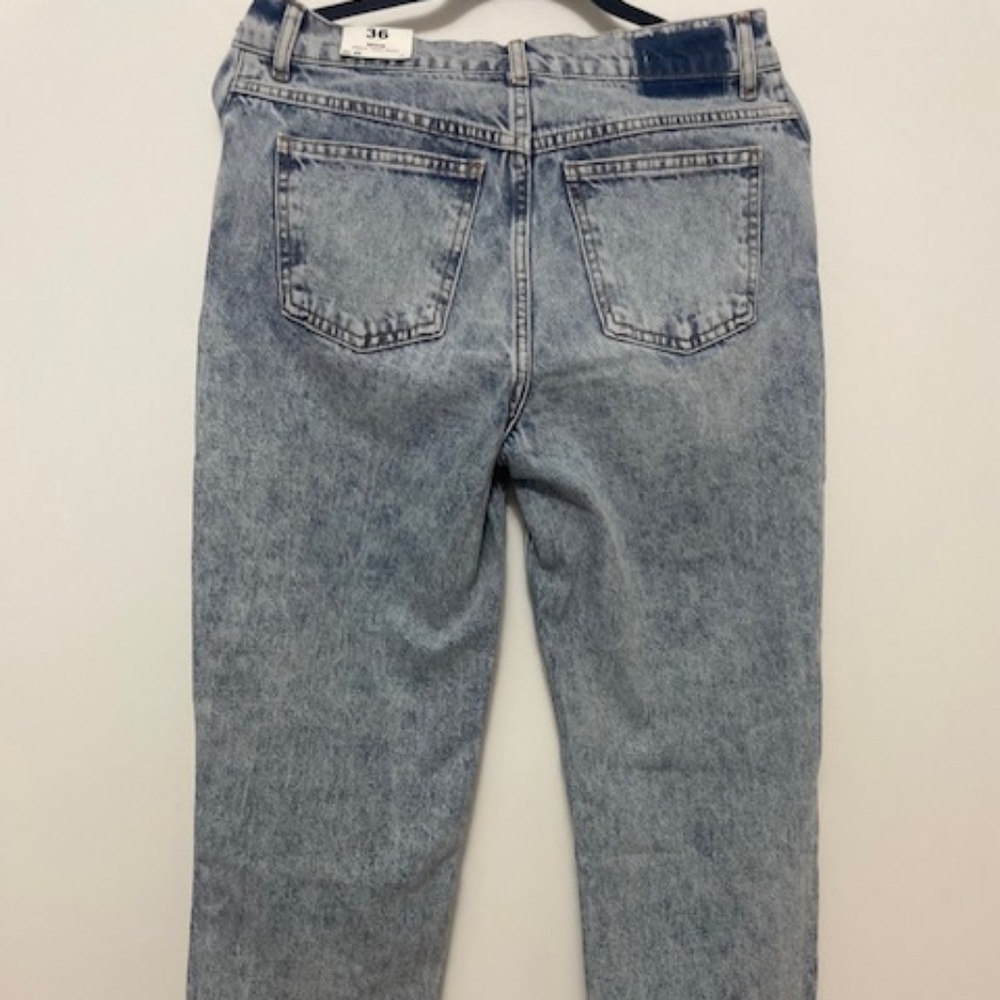 MNG Denim  (Mango): The mom jeans in blue colour and size 4.